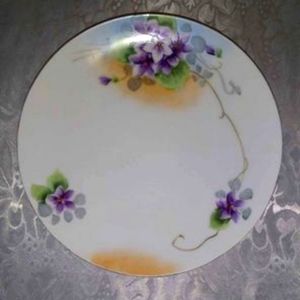 Vintage Meito Fine China Japan, hand painted 7 3/4" violet plate